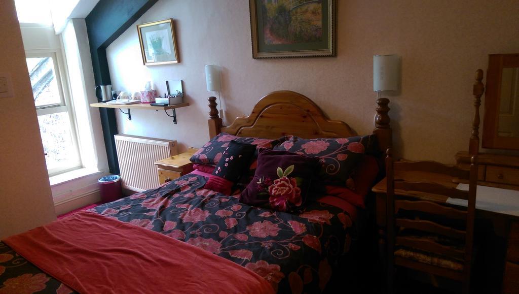 Brynhonddu Country House B&B Abergavenny Exteriör bild