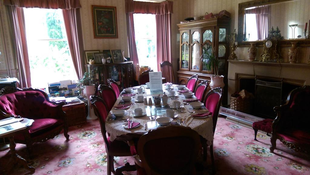 Brynhonddu Country House B&B Abergavenny Exteriör bild